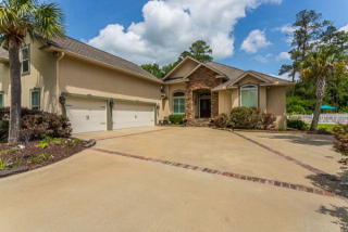 14 Binnacle Cv, Brunswick, GA 31523-8944