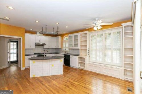 3057 Oaktree Ct, Duluth, GA 30096-8605