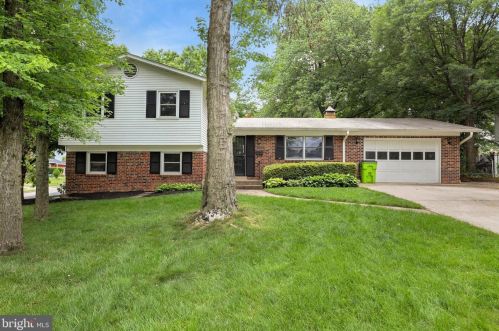 6501 Bowie Dr, Springfield, VA 22150-1306