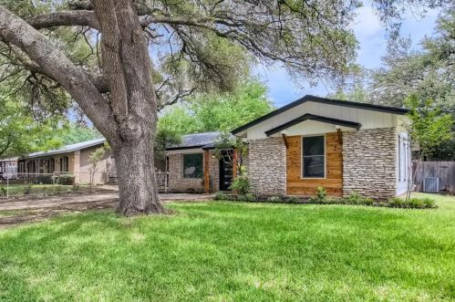 1704 Fair Oaks Dr, Austin, TX 78745-2810