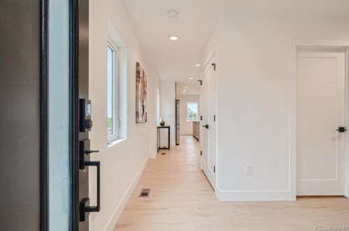 12575 10th Ave, Denver, CO 80401-4233