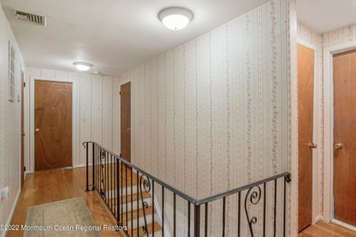 345 Princeton Ave, Berkeley Township NJ  08721-2321 exterior