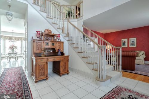 1020 Steeplechase Dr, Lancaster PA  17601-1779 exterior