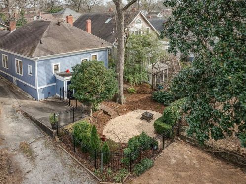 1093 Colquitt Ave, Atlanta GA  30307-1921 exterior