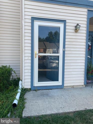 169 Wyndham Pl, Trenton NJ  08691-3133 exterior