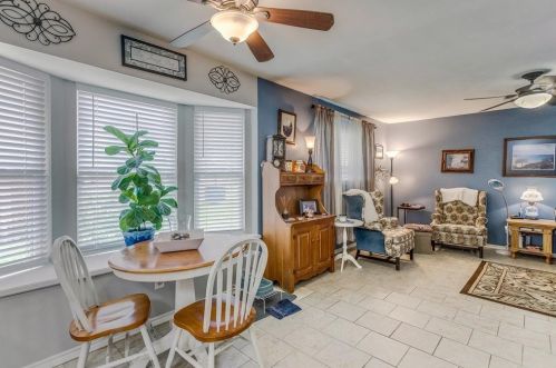 2820 Cliffbrook Dr, Carrollton TX 75007-5709 exterior