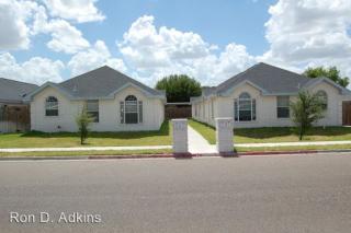 521 La Mancha Dr, Alton TX  78541-5696 exterior