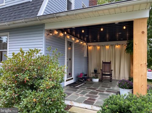 417 Lampeter Rd, Lancaster PA 17602-1717 exterior