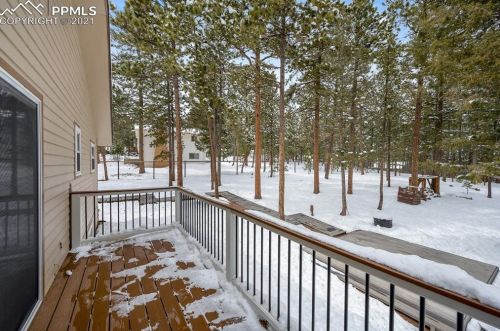 1020 Midland Ave, Woodland Park CO 80863-3311 exterior