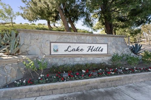 17882 Spring Hill Way, Riverside, CA 92503-6592