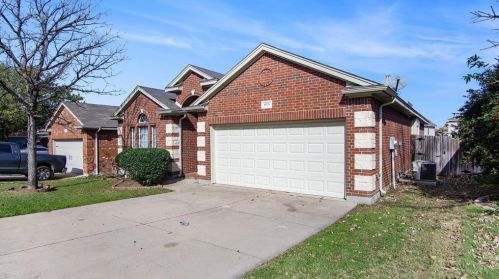 6036 Horse Trap Dr, Fort Worth TX  76179-7554 exterior