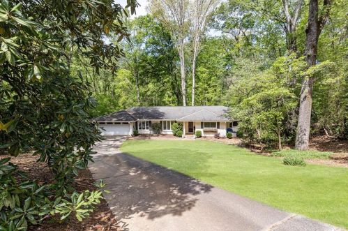 2664 Margaret Mitchell Dr, Atlanta GA  30327-1844 exterior