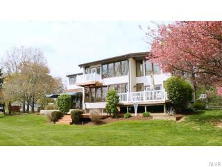 1686 Minesite Rd, Allentown, PA 18103-9617