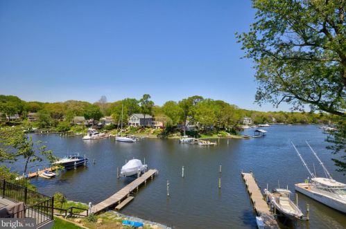 728 Oak Grv Cir, Severna Park MD 21146-4219 exterior