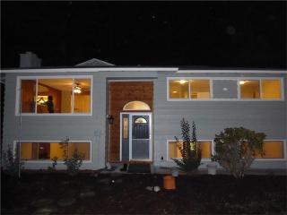 12222 94th Pl, Kirkland, WA 98034-6208