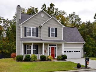 341 Meadow Pathway Dr, Fletcher, NC 28732-6532