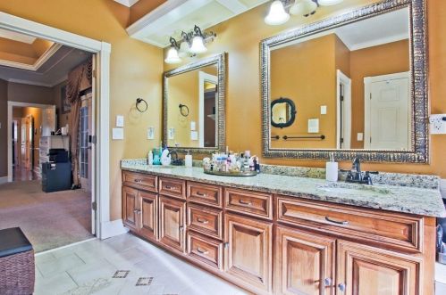 1073 Jimson Cir, Conyers GA  30013-2042 exterior