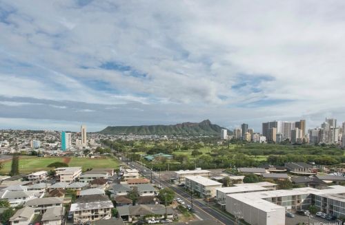 2542 Date St, Honolulu HI  96826-5528 exterior