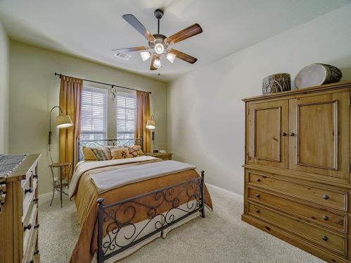 6731 Deleon St, Irving TX  75039-3437 exterior