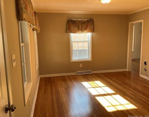 16 Evergreen Ave, Middletown CT  06457-4605 exterior
