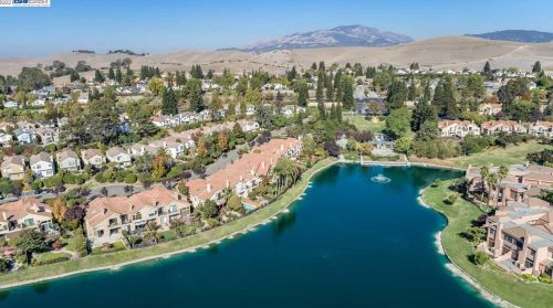 51 Eagle Lake Ct, San Ramon, CA 94582-4898