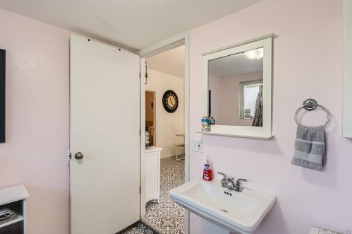 1629 7th Ave, Greeley CO  80631-5801 exterior