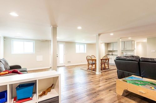 2664 Margaret Mitchell Dr, Atlanta GA  30327-1844 exterior
