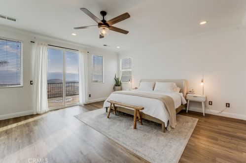 18458 Lakepointe Dr, Riverside CA  92503-0252 exterior