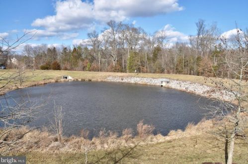 10704 General Kirkland Dr, Bristow, VA 20136-1372