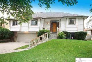 15933 Nottingham Dr, Omaha, NE 68118-2033
