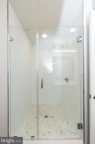 1647 Germantown Ave, Philadelphia PA 19140-4224 exterior