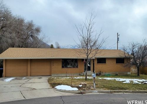 1102 Carolyn Pl, Perry, UT 84302-2320