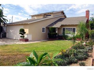 821 Via La Cienega, Montebello, CA 90640-3707