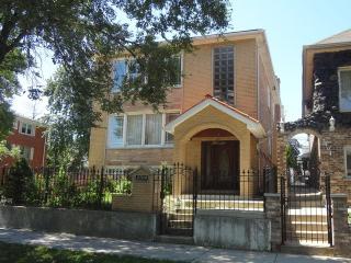 2700 Merrimac Ave, Chicago IL  60639-1018 exterior