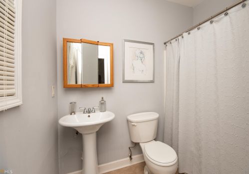 748 Celeste Ln, Atlanta GA  30331-8606 exterior