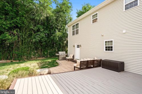 80 Clearview Ave, Trenton NJ  08619-1216 exterior