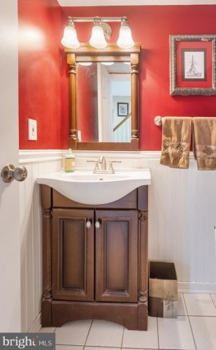 14032 Cricket Ln, Silver Spring MD 20904-5918 exterior