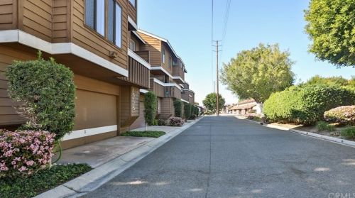 13175 Creek View Dr, Garden Grove, CA 92844-3411