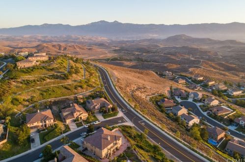 16849 Ridge Cliff Dr, Riverside CA  92503-0251 exterior