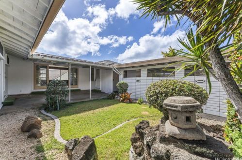 1807 Vancouver Pl, Honolulu HI  96822-2453 exterior