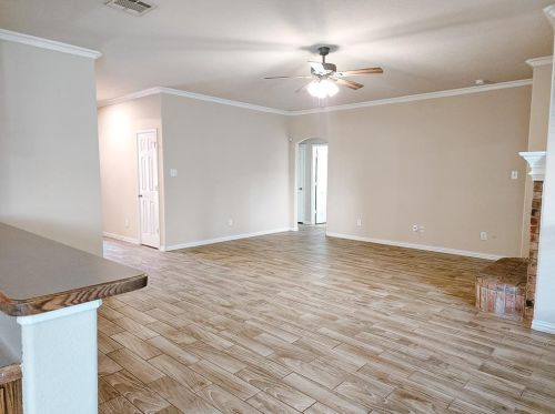 203 Forestridge Dr, Midlothian TX  76063-8813 exterior