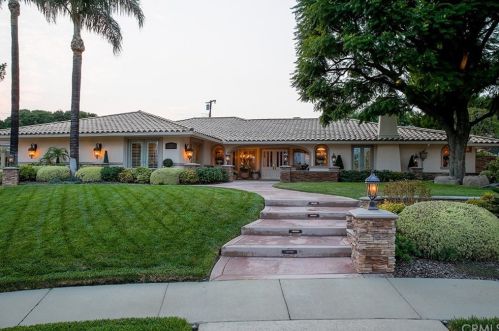 1679 Quince Way, Upland, CA 91784-1926