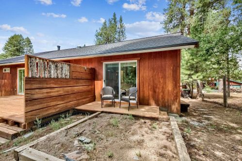 10607 Alder Creek Rd, Truckee CA  96161-2542 exterior