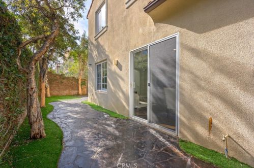 42 Arborside, Irvine CA  92603-0111 exterior