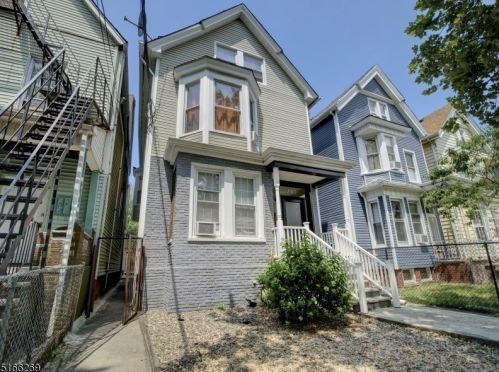 316 Summer Ave, Newark, NJ 07104-2811