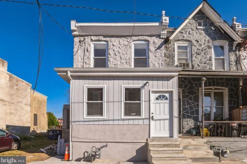 525 Bailey St, Camden NJ  08102-2522 exterior
