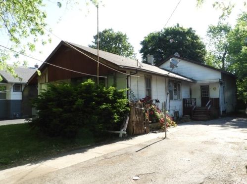 127 Victory St, Waukegan, IL 60085-4143