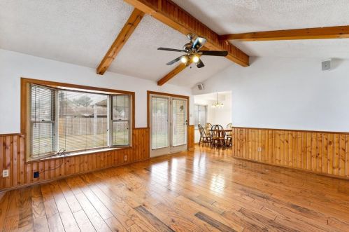 3826 Pendleton Ct, Irving TX  75062-2906 exterior