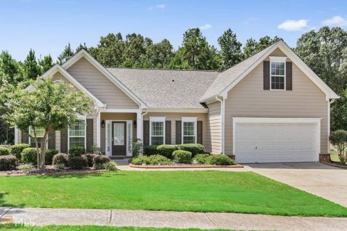 124 Crestmont Dr, Holly Springs, GA 30114-8871