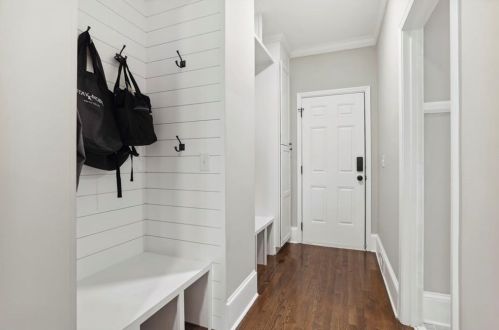 280 Cameron Ridge Dr, Atlanta GA  30328-4709 exterior